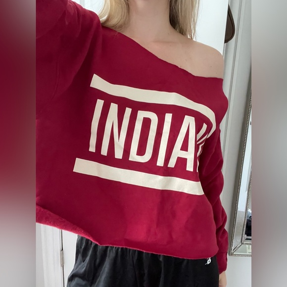 Indiana University Off the shoulder Sweatshirt - Picture 2 of 5